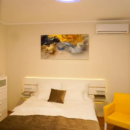 Palace - Pupinova Palata * 诺威萨